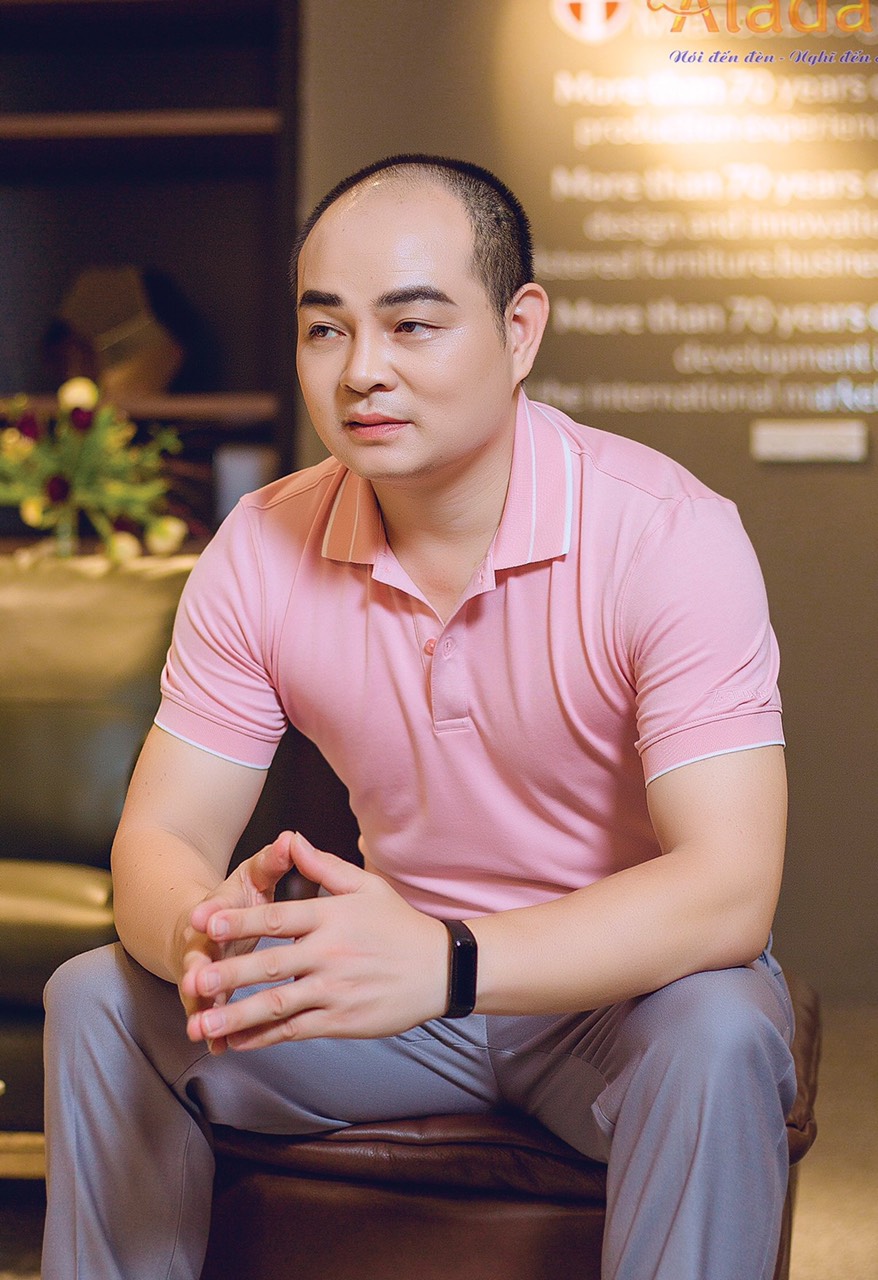 Doanh nhân Nguyễn Hồng Đăng, CEO Thương hiệu đèn Aladang.